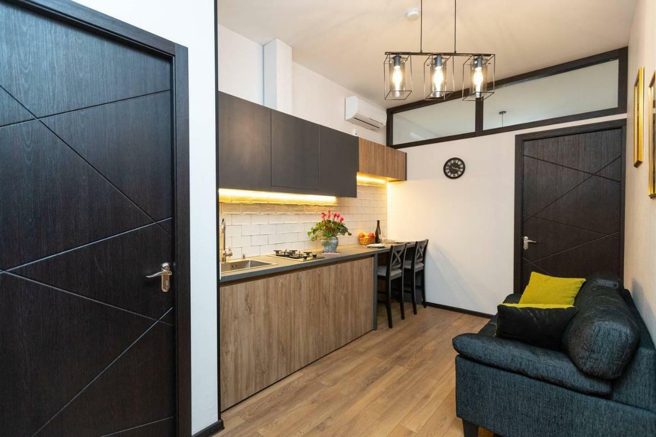 شقة Wehost Cozy Nest تبليسي المظهر الخارجي الصورة