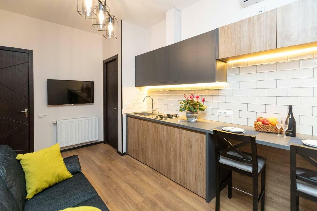 شقة Wehost Cozy Nest تبليسي المظهر الخارجي الصورة